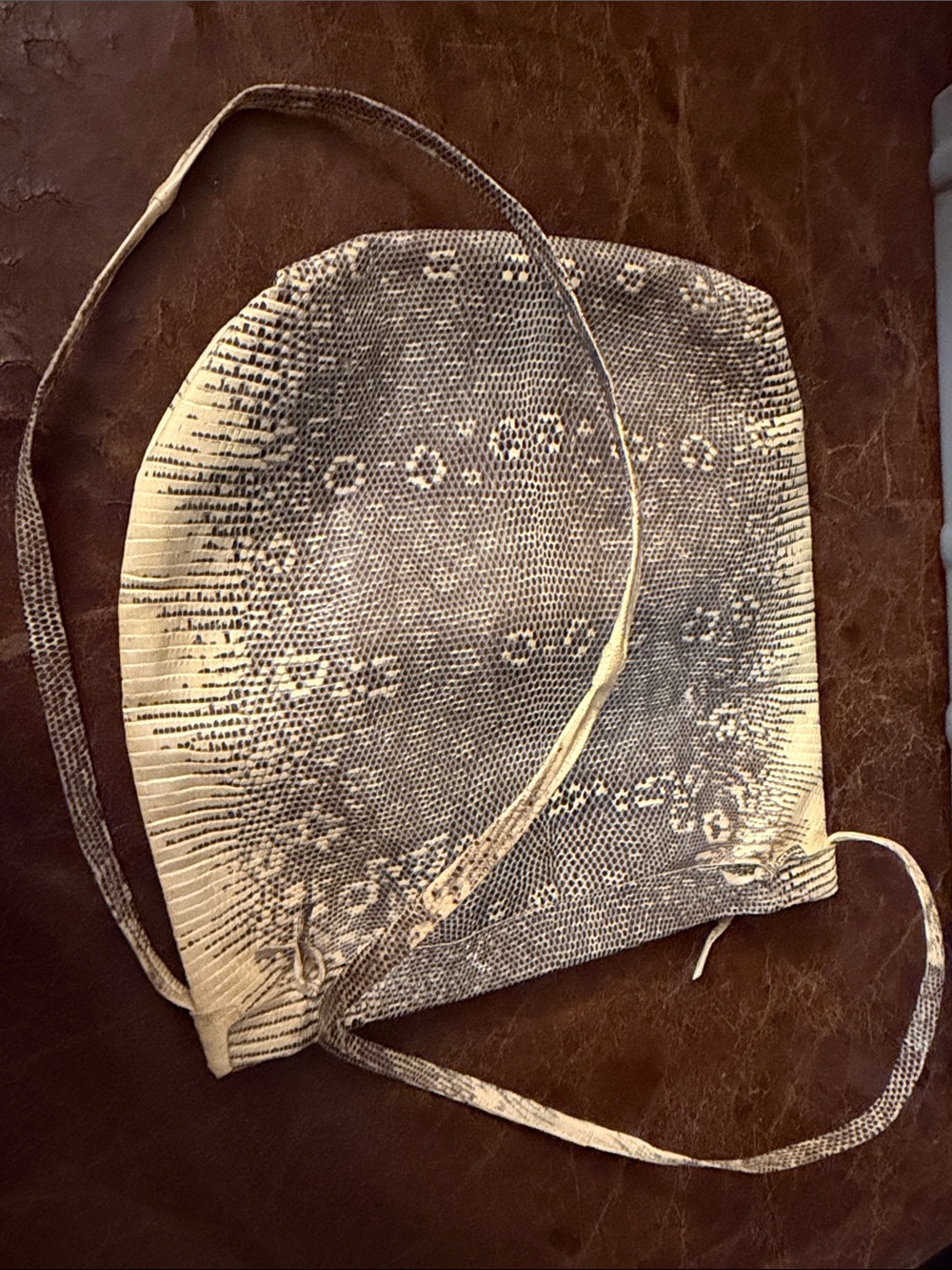 Vintage Ring Lizard Skin Minimalist Pouch Crossbody Bag